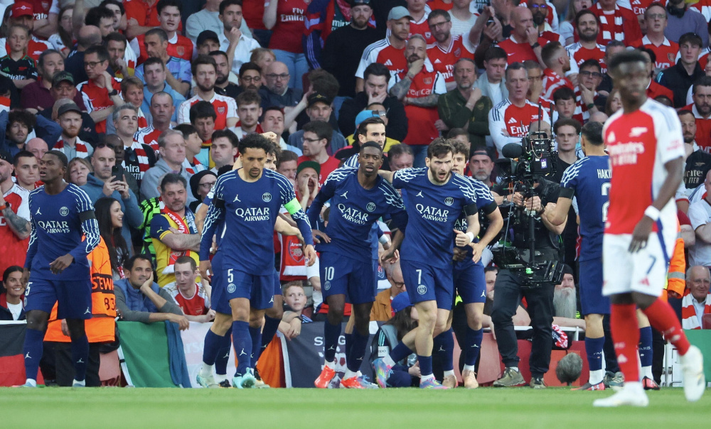 蒙奇：一些历史悠久的俱乐部联系过我，但我目前不想再做总监（蒙奇：一些老牌俱乐部联系过我，现阶段不打算再当总监）