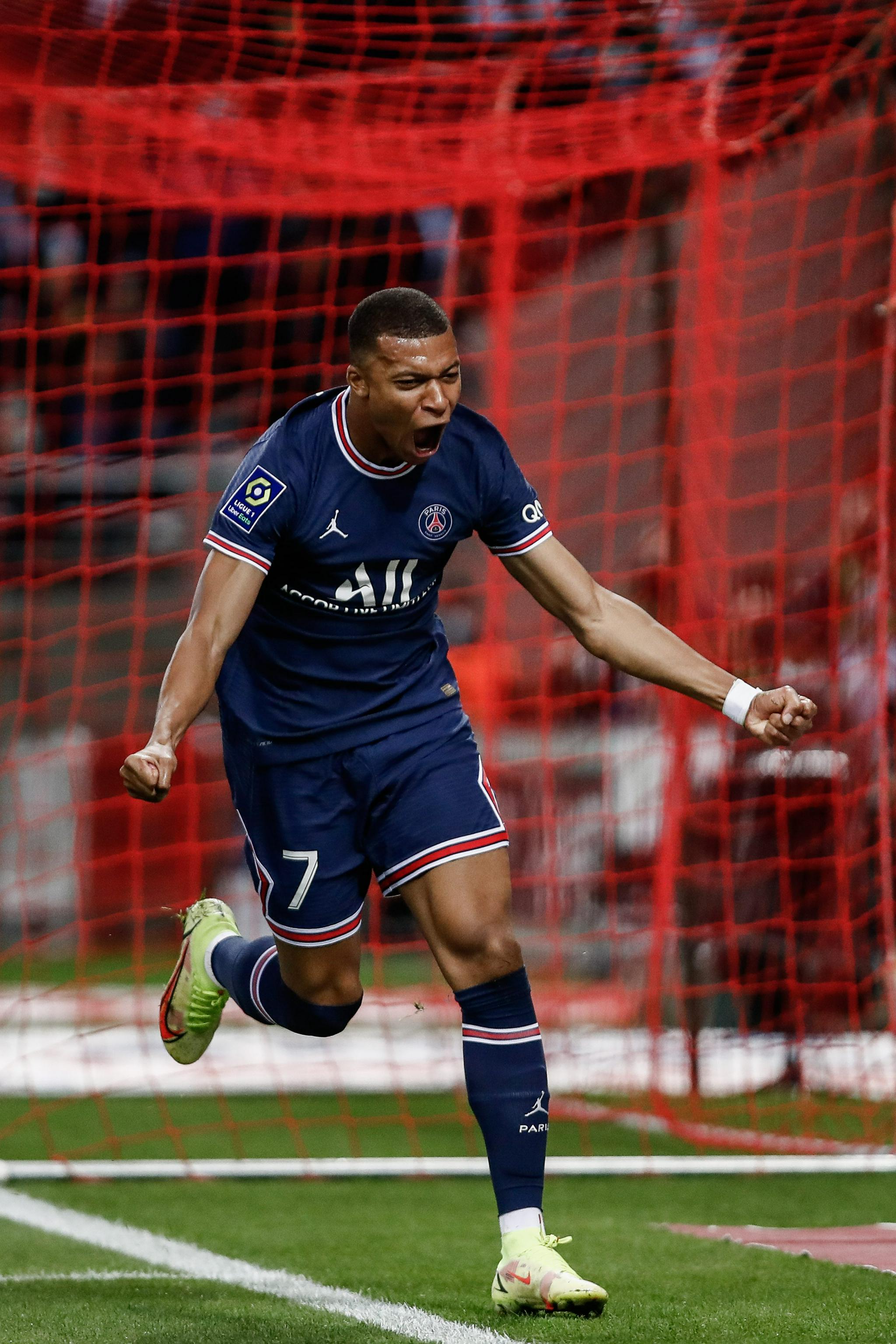 记者：孙兴慜加盟洛杉矶FC的转会费约2000万镑