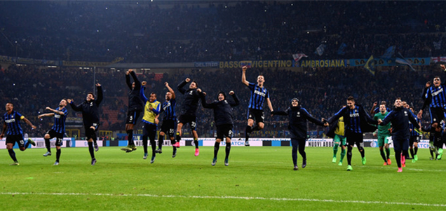 主队近期不败率尚可！海外情报：曼城2-1桑德兰（主队近况不败率可观，海外快讯：曼城2-1战胜桑德兰）