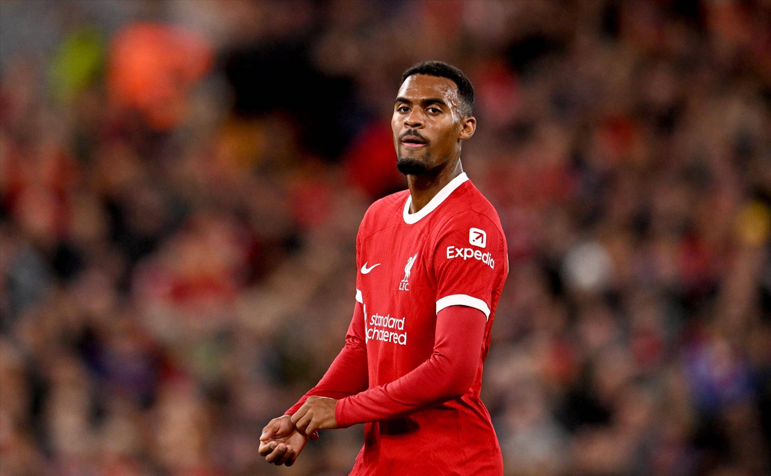 活久见！莱亚利是意甲近31年来第二位开场3分钟染红的门将（罕见一幕：莱亚利成近31年意甲第二位开场3分钟被罚下的门将）