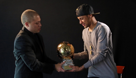 英超半场：马特塔失良机，约翰斯通神扑，狼队0-0水晶宫（英超半场：马特塔挥霍良机，约翰斯通神勇救险，狼队0-0水晶宫）