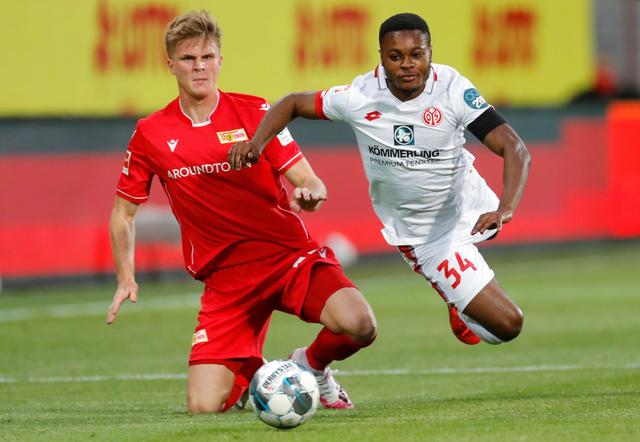 足球报：邵佳一确认当选中国国家队新任主帅！（足球报：邵佳一正式出任中国国家队新主教练！）