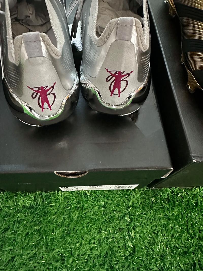 战勒阿弗尔大四喜！官方：格林伍德当选法甲10月最佳球员（对阵勒阿弗尔独中四元！官方宣布格林伍德荣膺法甲10月最佳球员）