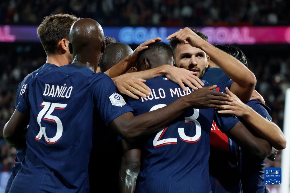 西甲第17轮红黑榜：贝林、圆神红榜争雄，尼科连周领衔群黑（西甲第17轮红黑榜：贝林与圆神争锋红榜，尼科连庄领跑黑榜）