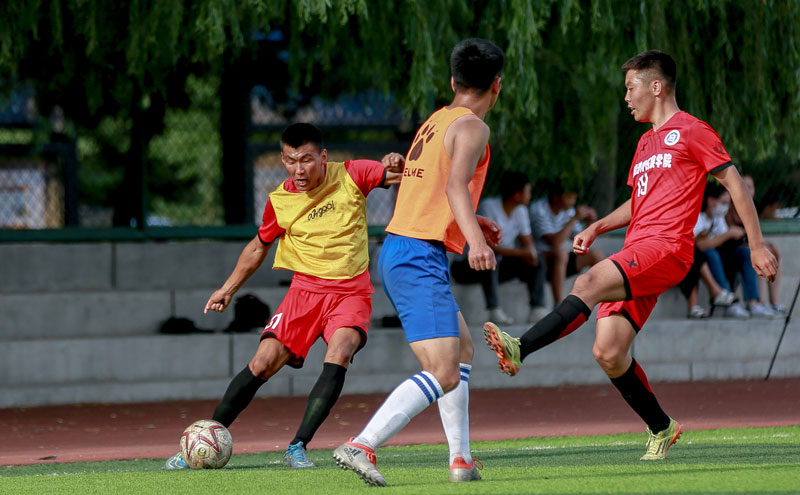 回归法甲？坎特回应加盟巴黎FC传闻：一切皆有可能（重返法甲？坎特谈巴黎FC传闻：不排除任何可能性）