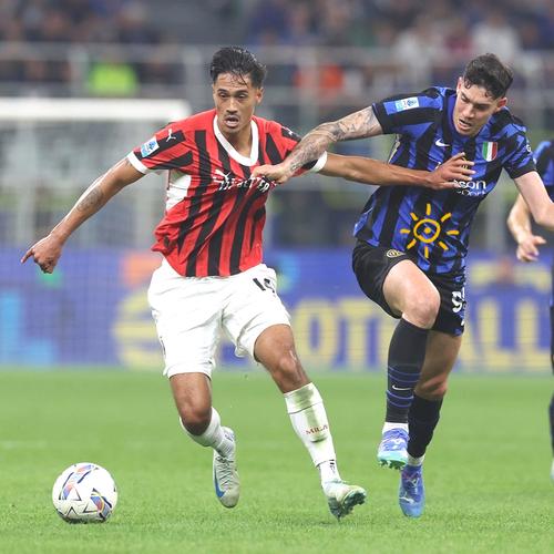 登顶法甲射手王！格林伍德本场双响，本赛季法甲12场10球（格林伍德梅开二度，12场10球领跑法甲射手榜）