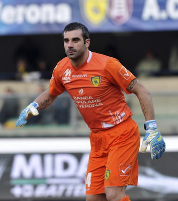 安东：球队早早进球本应取得胜利；我们反复出现低级错误