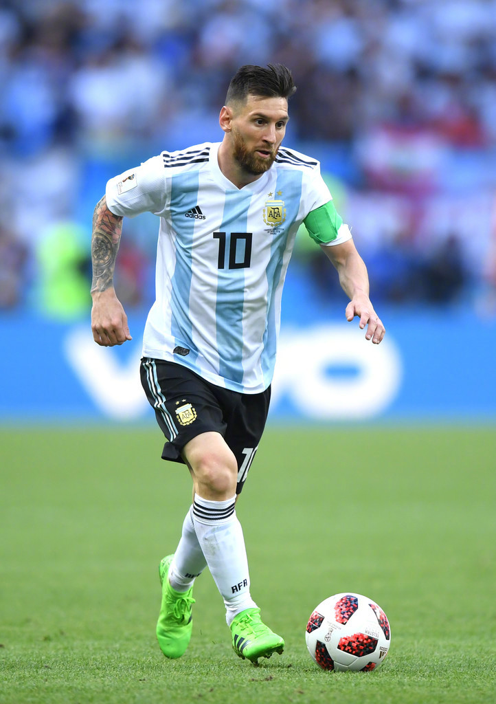 记者：邵佳一将现场观战西海岸vs亚泰，不会参与临场指挥工作